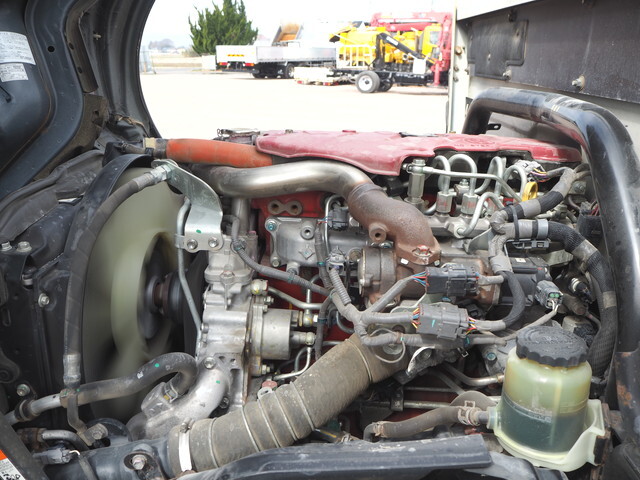 トヨタトヨエース平ボディ小型（2t・3t）[写真24]