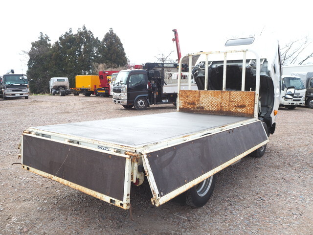 トヨタトヨエース平ボディ小型（2t・3t）[写真29]
