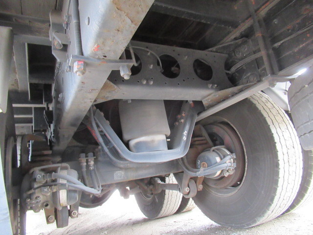 三菱ふそうスーパーグレートアルミブロック大型（10t）[写真21]