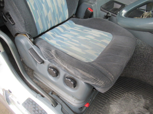 三菱ふそうスーパーグレートアルミブロック大型（10t）[写真24]