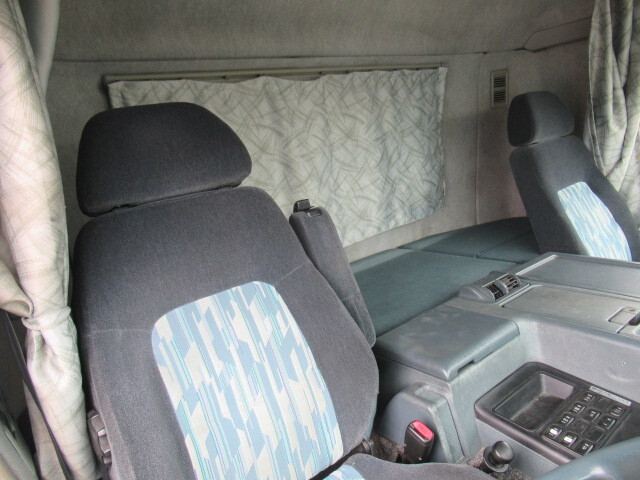 三菱ふそうスーパーグレートアルミブロック大型（10t）[写真25]