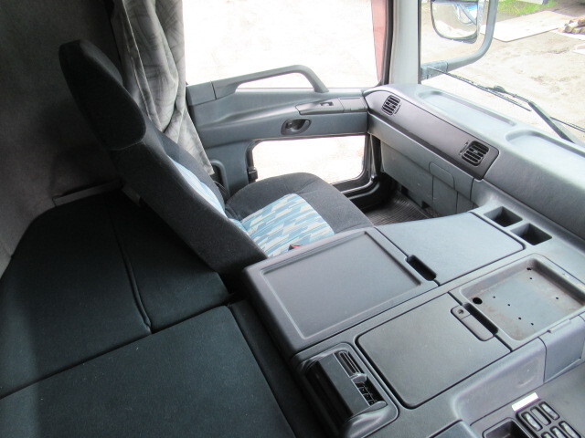 三菱ふそうスーパーグレートアルミブロック大型（10t）[写真27]