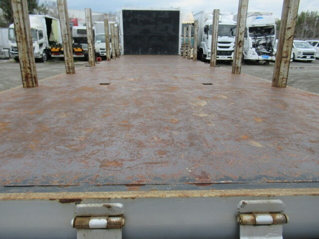 三菱ふそうスーパーグレートアルミブロック大型（10t）[写真07]