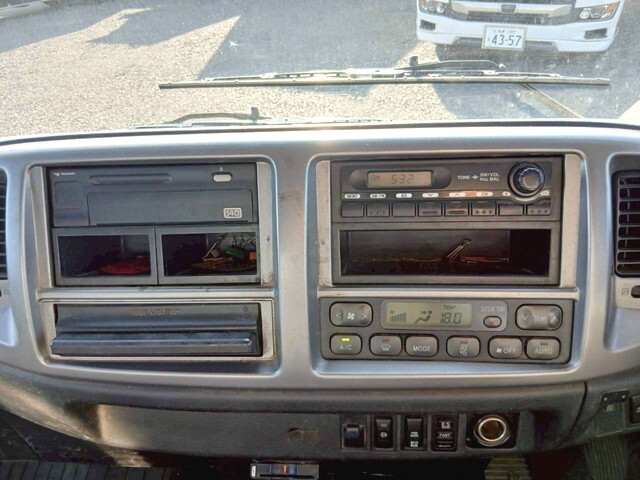 日野レンジャークレーン4段増トン（6t・8t）[写真23]