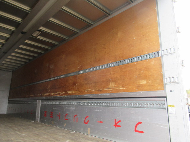 日野プロフィアアルミウイング大型（10t）[写真10]