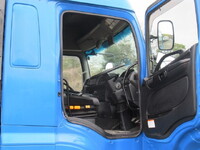 日野プロフィアアルミウイング大型（10t）[写真24]