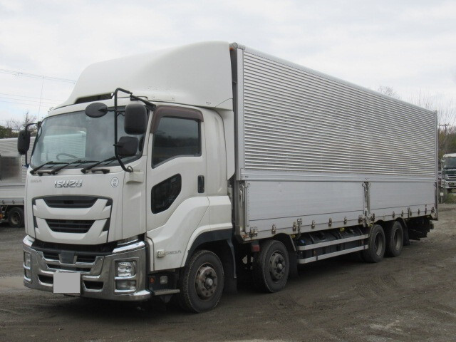 いすゞギガアルミウイング大型（10t）[写真03]