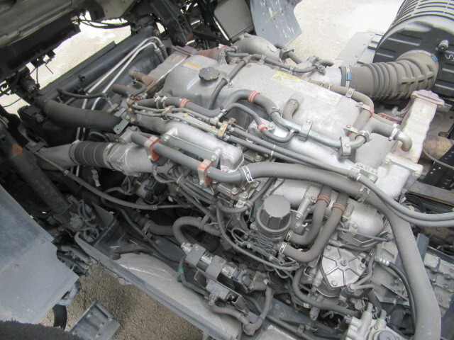 いすゞギガアルミウイング大型（10t）[写真33]