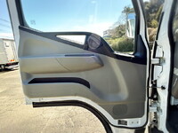 三菱ふそうキャンターダンプ小型（2t・3t）[写真28]