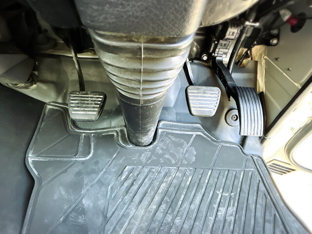 三菱ふそうキャンターダンプ小型（2t・3t）[写真39]