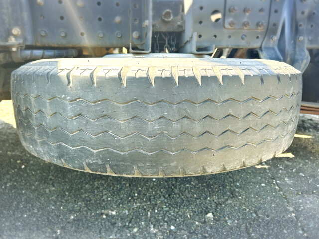 三菱ふそうキャンターコンテナ専用車小型（2t・3t）[写真16]