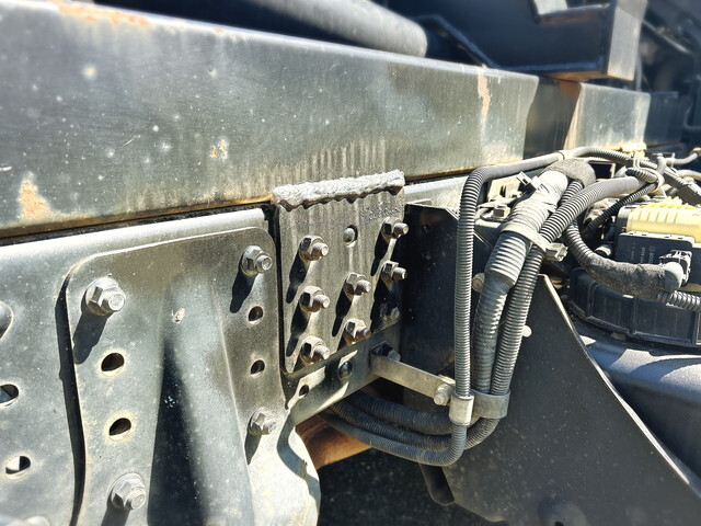 三菱ふそうキャンターコンテナ専用車小型（2t・3t）[写真18]