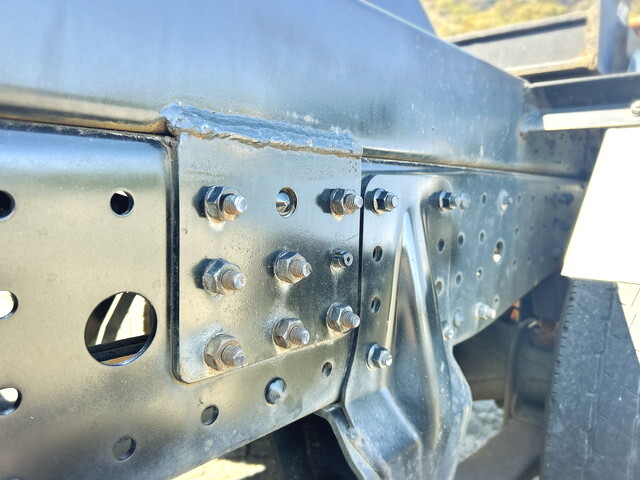 三菱ふそうキャンターコンテナ専用車小型（2t・3t）[写真19]