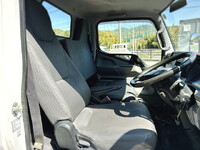 三菱ふそうキャンターコンテナ専用車小型（2t・3t）[写真30]