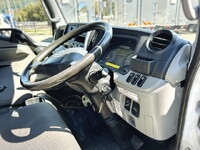 三菱ふそうキャンターコンテナ専用車小型（2t・3t）[写真31]