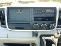 三菱ふそうキャンターコンテナ専用車小型（2t・3t）[写真33]