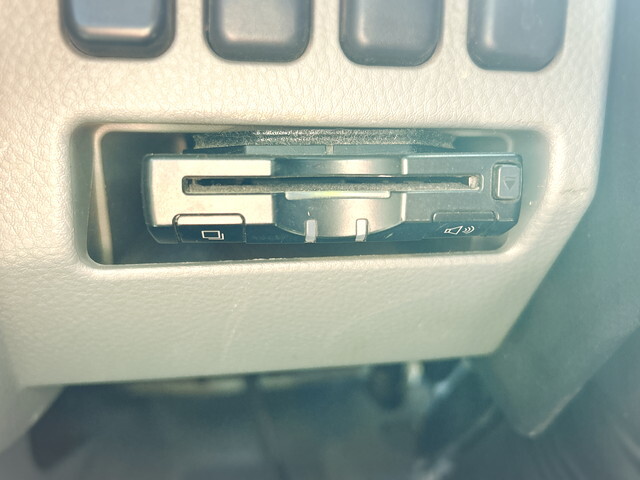 三菱ふそうキャンターコンテナ専用車小型（2t・3t）[写真35]