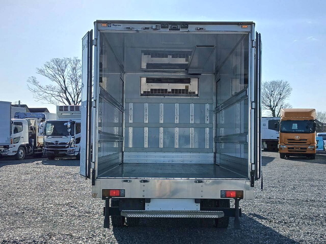 日野デュトロ冷凍車（冷蔵車）小型（2t・3t）[写真10]