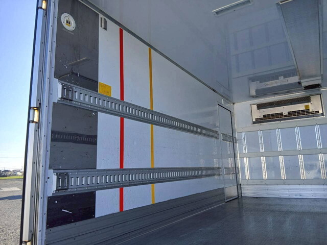 日野デュトロ冷凍車（冷蔵車）小型（2t・3t）[写真13]