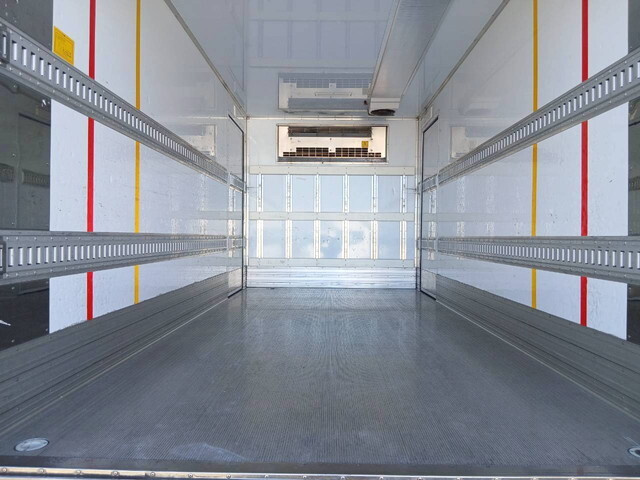 日野デュトロ冷凍車（冷蔵車）小型（2t・3t）[写真14]