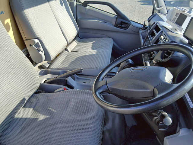 日野デュトロ冷凍車（冷蔵車）小型（2t・3t）[写真21]