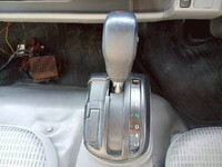 日野デュトロ冷凍車（冷蔵車）小型（2t・3t）[写真28]