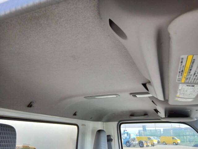 日野デュトロ冷凍車（冷蔵車）小型（2t・3t）[写真34]