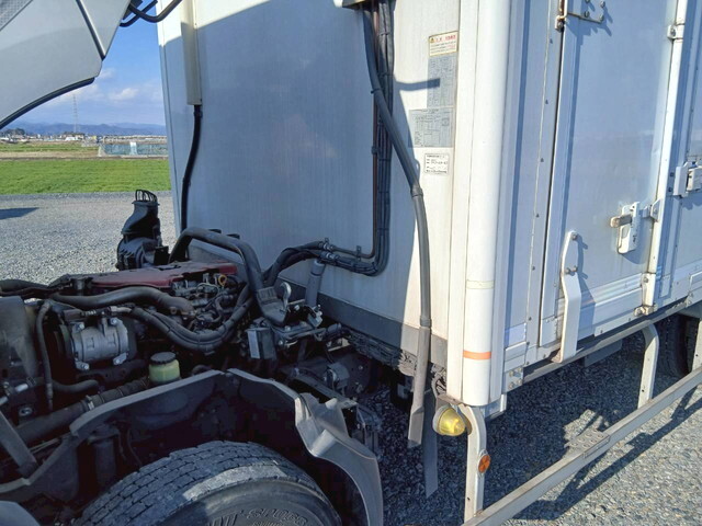 日野デュトロ冷凍車（冷蔵車）小型（2t・3t）[写真36]