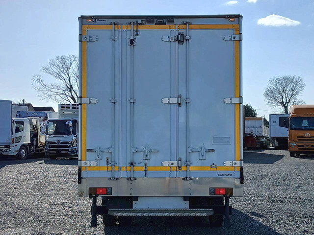 日野デュトロ冷凍車（冷蔵車）小型（2t・3t）[写真05]