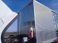 三菱ふそうスーパーグレート冷凍車（冷蔵車）大型（10t）[写真13]