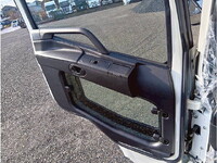 三菱ふそうスーパーグレート冷凍車（冷蔵車）大型（10t）[写真17]