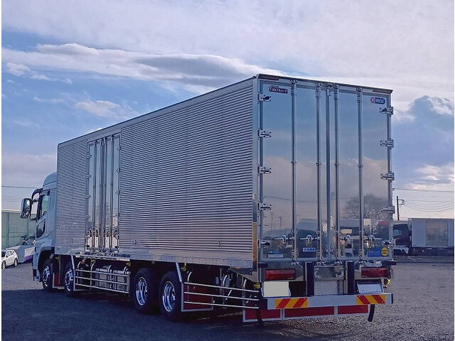 三菱ふそうスーパーグレート冷凍車（冷蔵車）大型（10t）[写真02]