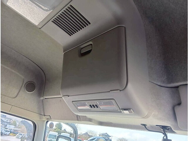 三菱ふそうスーパーグレート冷凍車（冷蔵車）大型（10t）[写真20]