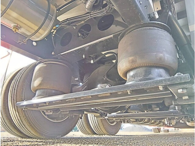 三菱ふそうスーパーグレート冷凍車（冷蔵車）大型（10t）[写真36]