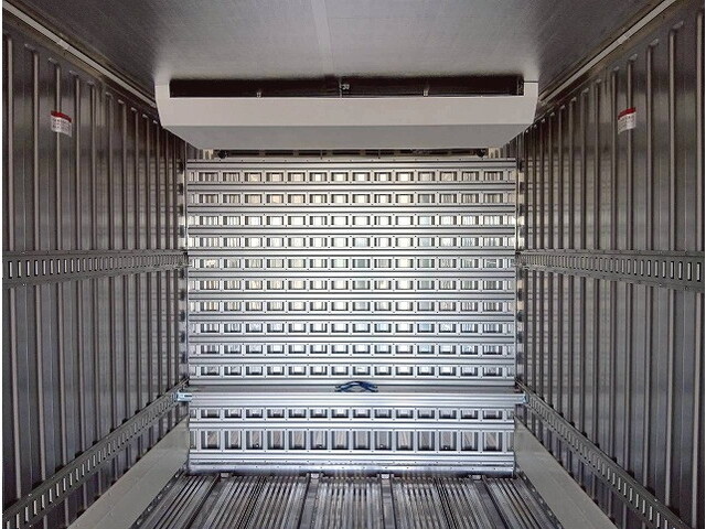 三菱ふそうスーパーグレート冷凍車（冷蔵車）大型（10t）[写真08]