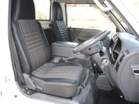 マツダボンゴ平ボディ小型（2t・3t）[写真23]