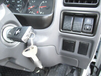 マツダボンゴ平ボディ小型（2t・3t）[写真26]