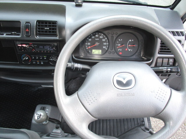 マツダボンゴ平ボディ小型（2t・3t）[写真26]