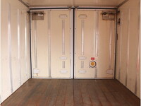 いすゞエルフ冷凍車（冷蔵車）小型（2t・3t）[写真12]