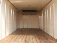 いすゞエルフ冷凍車（冷蔵車）小型（2t・3t）[写真14]