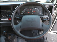 いすゞエルフ冷凍車（冷蔵車）小型（2t・3t）[写真29]