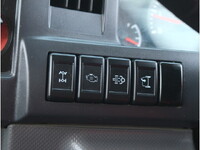 いすゞエルフ冷凍車（冷蔵車）小型（2t・3t）[写真33]