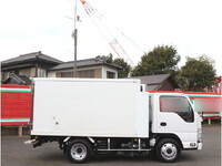 いすゞエルフ冷凍車（冷蔵車）小型（2t・3t）[写真05]