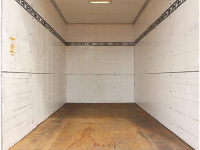 いすゞエルフパネルバン小型（2t・3t）[写真11]