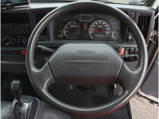 いすゞエルフパネルバン小型（2t・3t）[写真19]