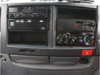 いすゞエルフパネルバン小型（2t・3t）[写真24]