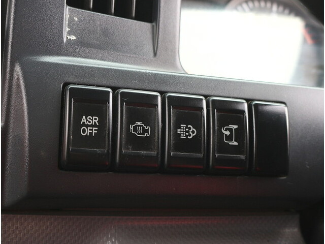 いすゞエルフパネルバン小型（2t・3t）[写真24]