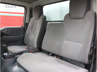 いすゞエルフパネルバン小型（2t・3t）[写真31]