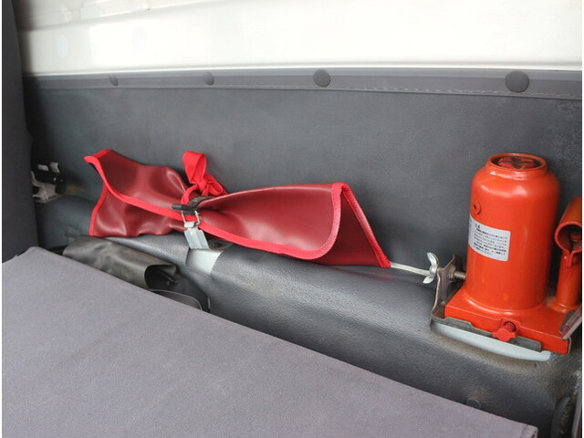 いすゞエルフパネルバン小型（2t・3t）[写真31]