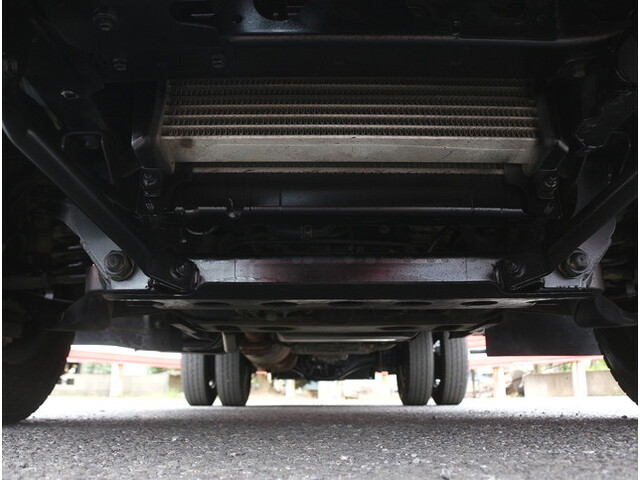 いすゞエルフパネルバン小型（2t・3t）[写真37]